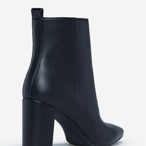 Olyvia Block Heel Bootie - Picture 3 of 3